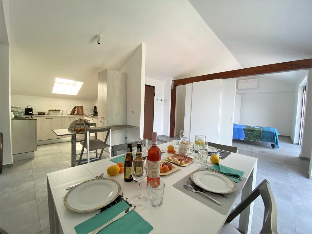 La Rondinella - Loft With Fantastic View On Lake Como Apartment Argegno Exterior photo